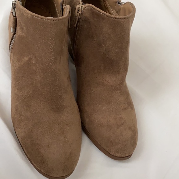 Boots brown leather wore only once - Picture 3 of 4